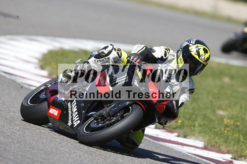 Archiv-2025/48 25.08.2025 Cornu Master School ADR/rot-rouge/2